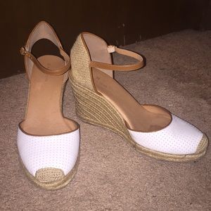 Caslon wedges
